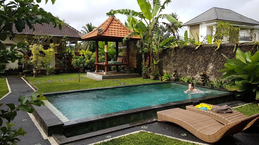 Umah Dangin Guest House Ubud  Exterior photo