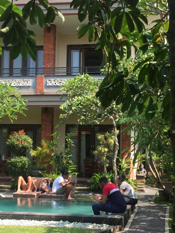 Umah Dangin Guest House Ubud  Exterior photo